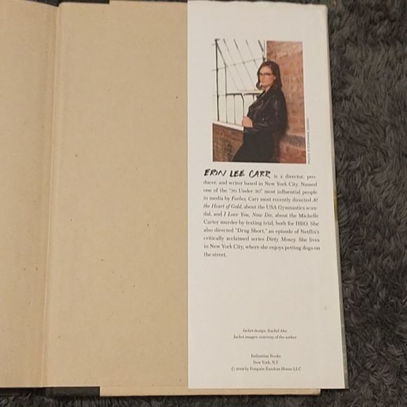 🎈 3/$12! 2 AWESOME BOOKS!!!! - Picture 4 of 11